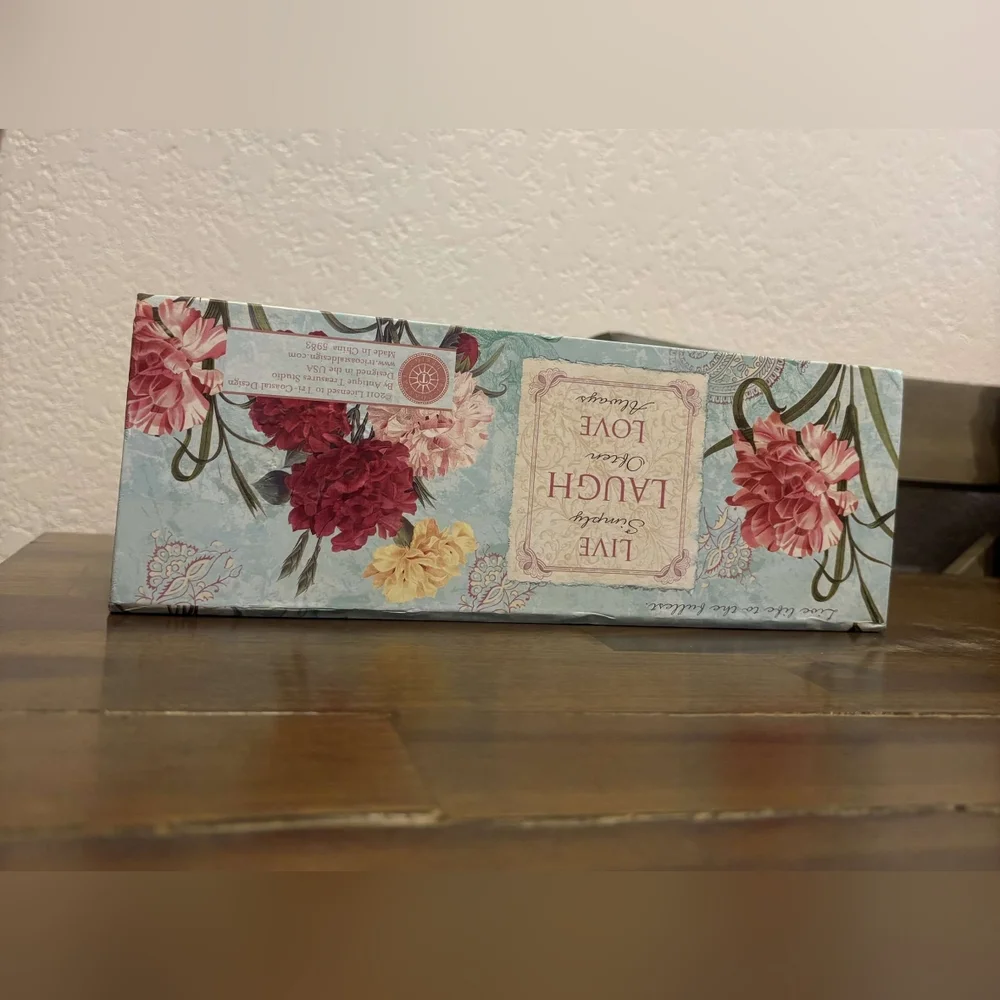 Like New! Encouraging Phrases Around A Beautiful Storing Box